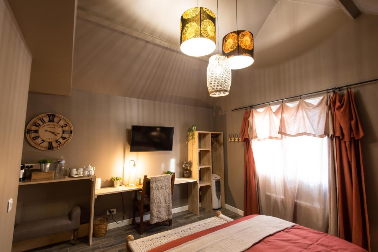 J&J Room - Hebergement D'Exception Pres De Provins! Le Bas Courton Екстер'єр фото